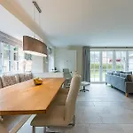 Wyker Holiday home *